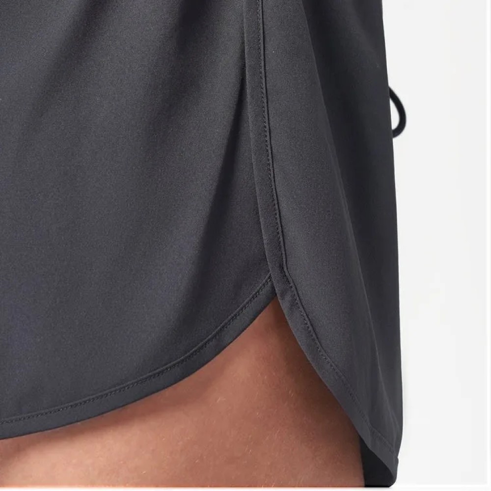 ESSENTIAL RUNNING SHORTS - BLACK