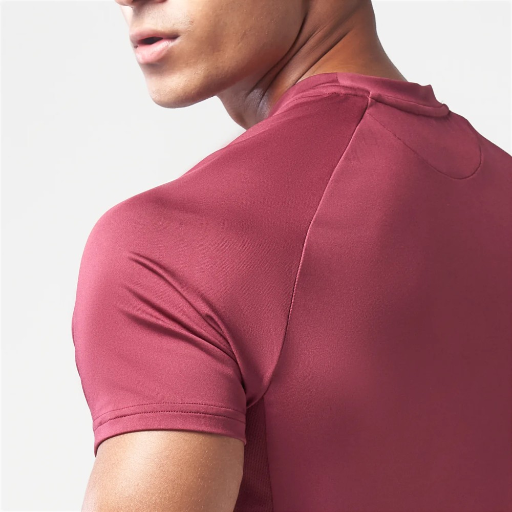 ESSENTIAL ULTRALIGHT GYM TEE – BURGUNDY