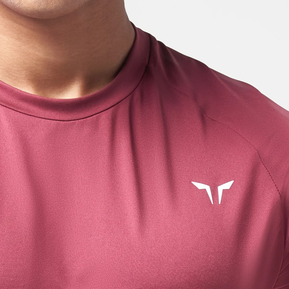 ESSENTIAL ULTRALIGHT GYM TEE – BURGUNDY