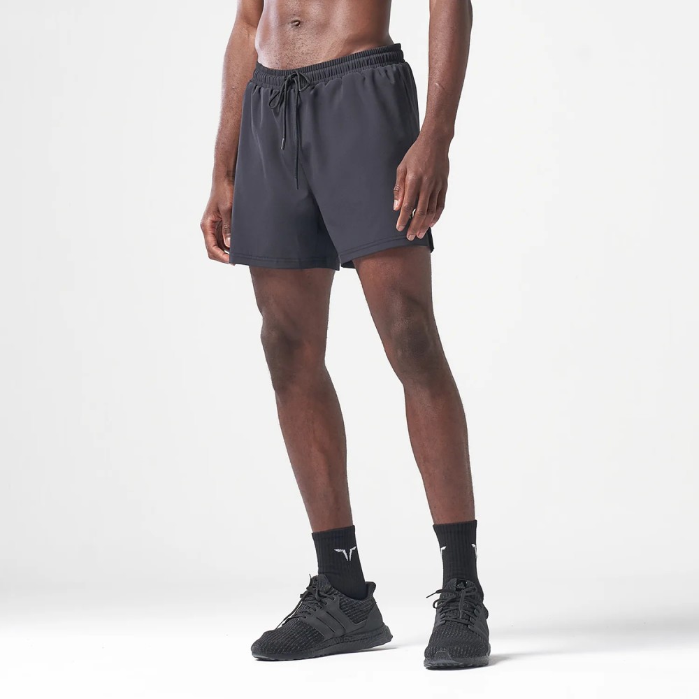 ESSENTIAL 5 INCH SHORTS - BLACK
